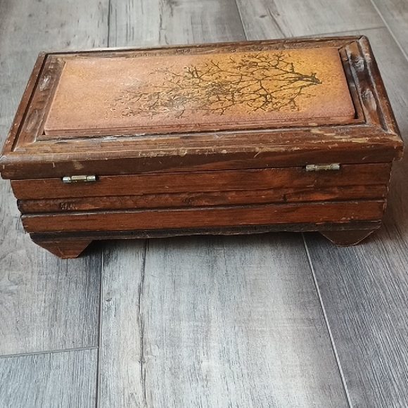 Vintage Wooden Jewelry Box with Tree Design Treasure Box - Picture 2 of 12